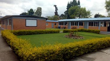 Colegio Lausana, Cl. 182 76 50, Bogotá, Colombia, teléfono +57 310
